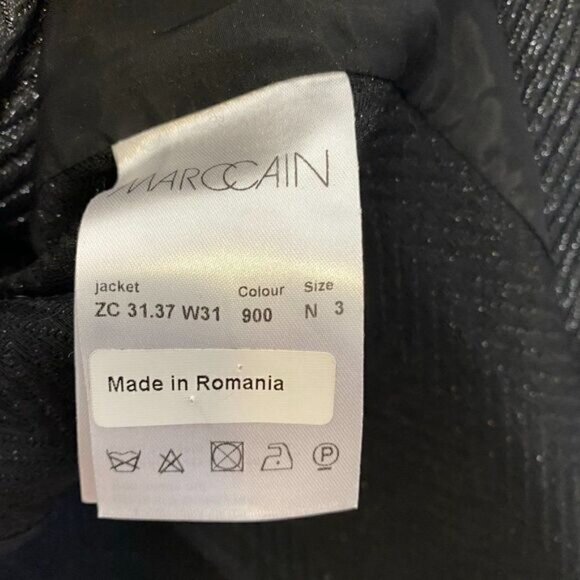 Marc Cain Black Metallic Herringbone Knit Full Zip Blazer - Picture 6 of 8